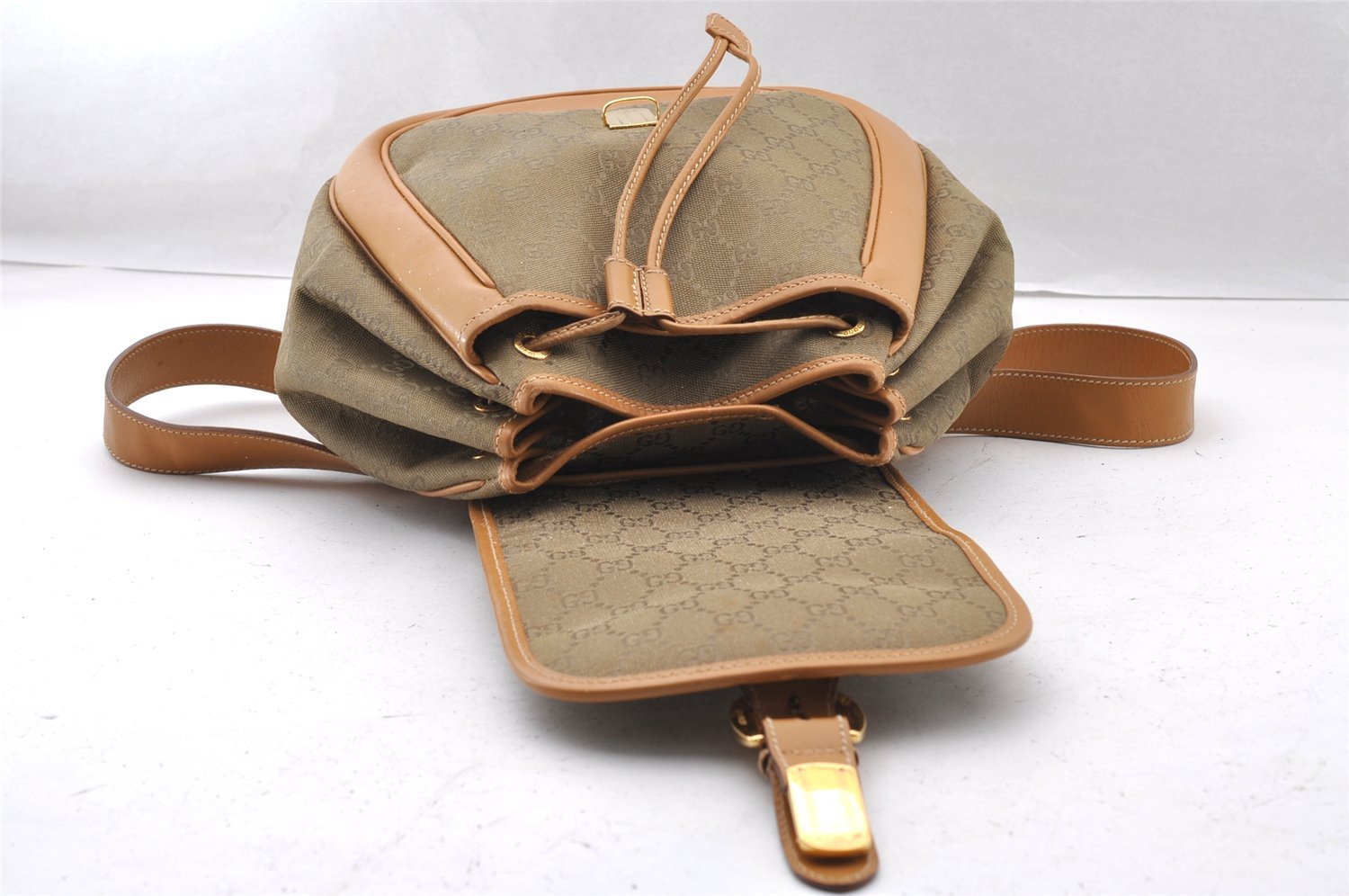 Authentic GUCCI Drawstring Backpack GG Canvas Leather Brown Junk 3961I