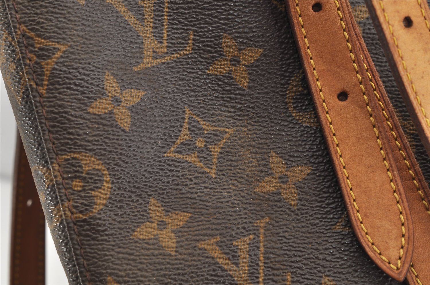 Authentic Louis Vuitton Monogram Bucket GM Shoulder Tote Bag M42236 Junk 3962I