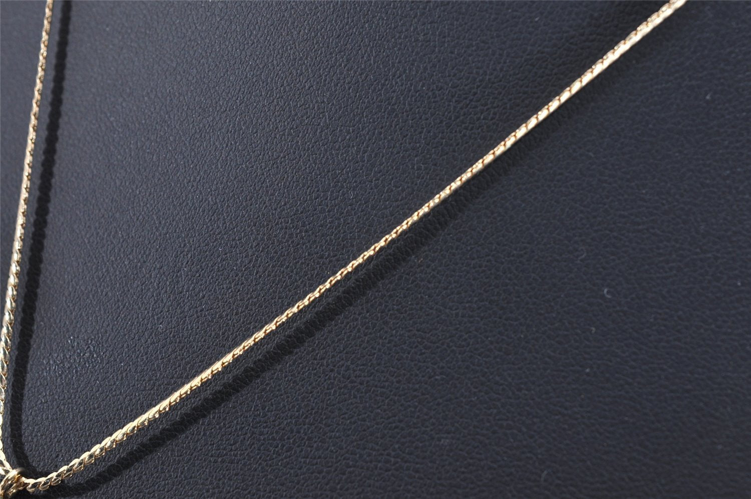 Authentic Christian Dior Vintage Gold Tone Chain Pendant Necklace CD 3982I