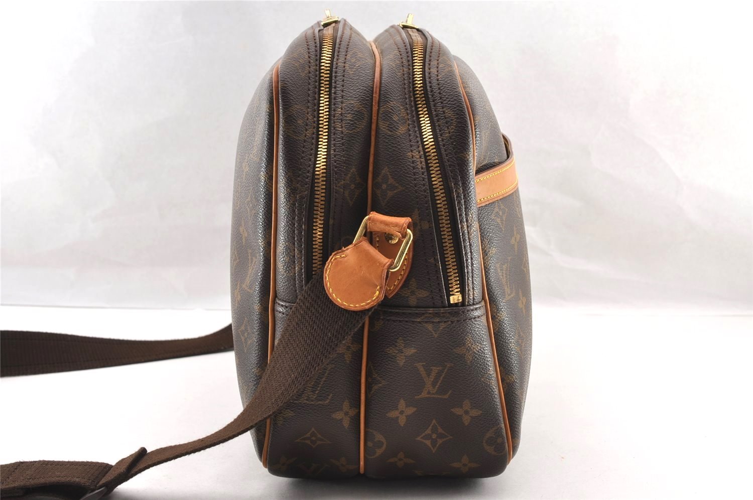 Authentic Louis Vuitton Monogram Reporter GM Shoulder Cross Bag M45252 LV 4005I