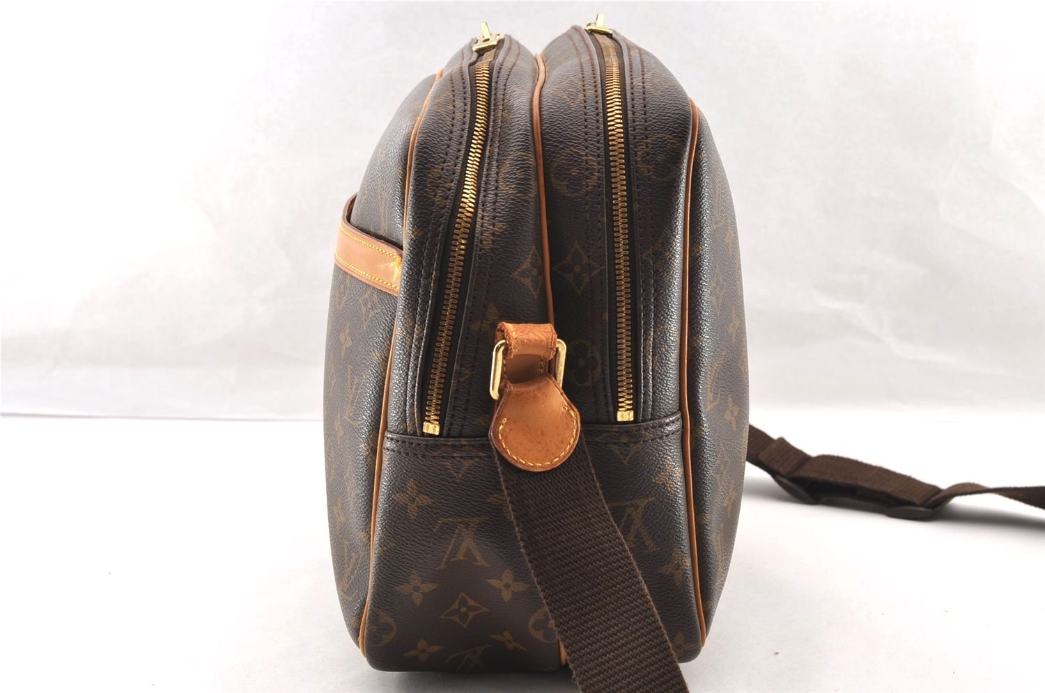 Authentic Louis Vuitton Monogram Reporter GM Shoulder Cross Bag M45252 LV 4005I