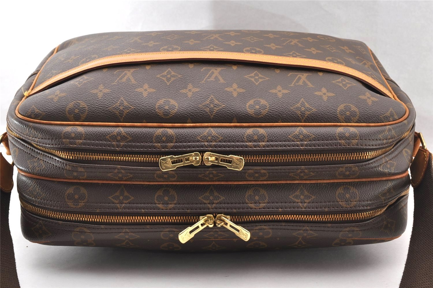 Authentic Louis Vuitton Monogram Reporter GM Shoulder Cross Bag M45252 LV 4005I