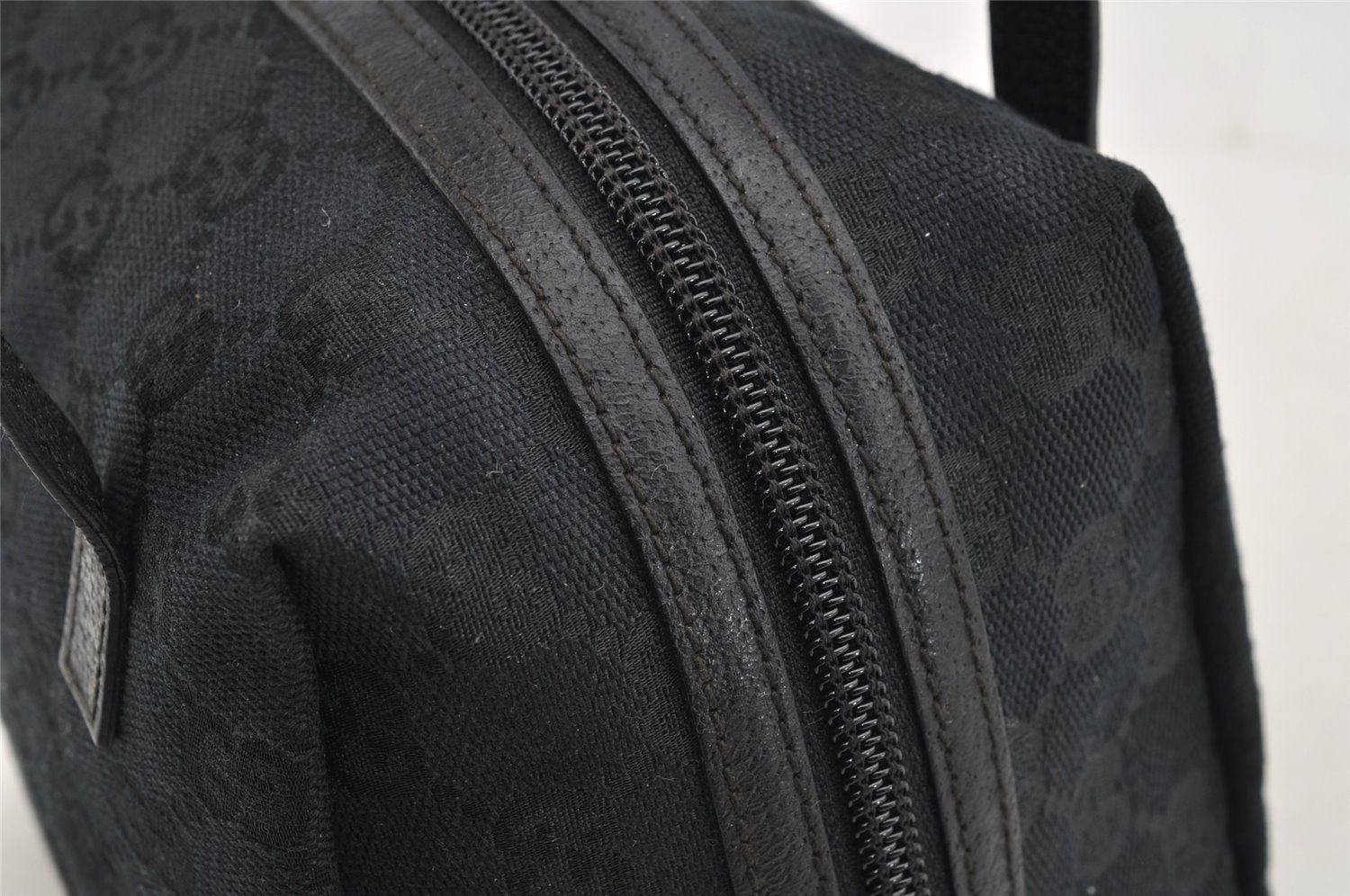 Authentic GUCCI Vintage Hand Bag Purse GG Canvas Leather 124542 Black 4006I