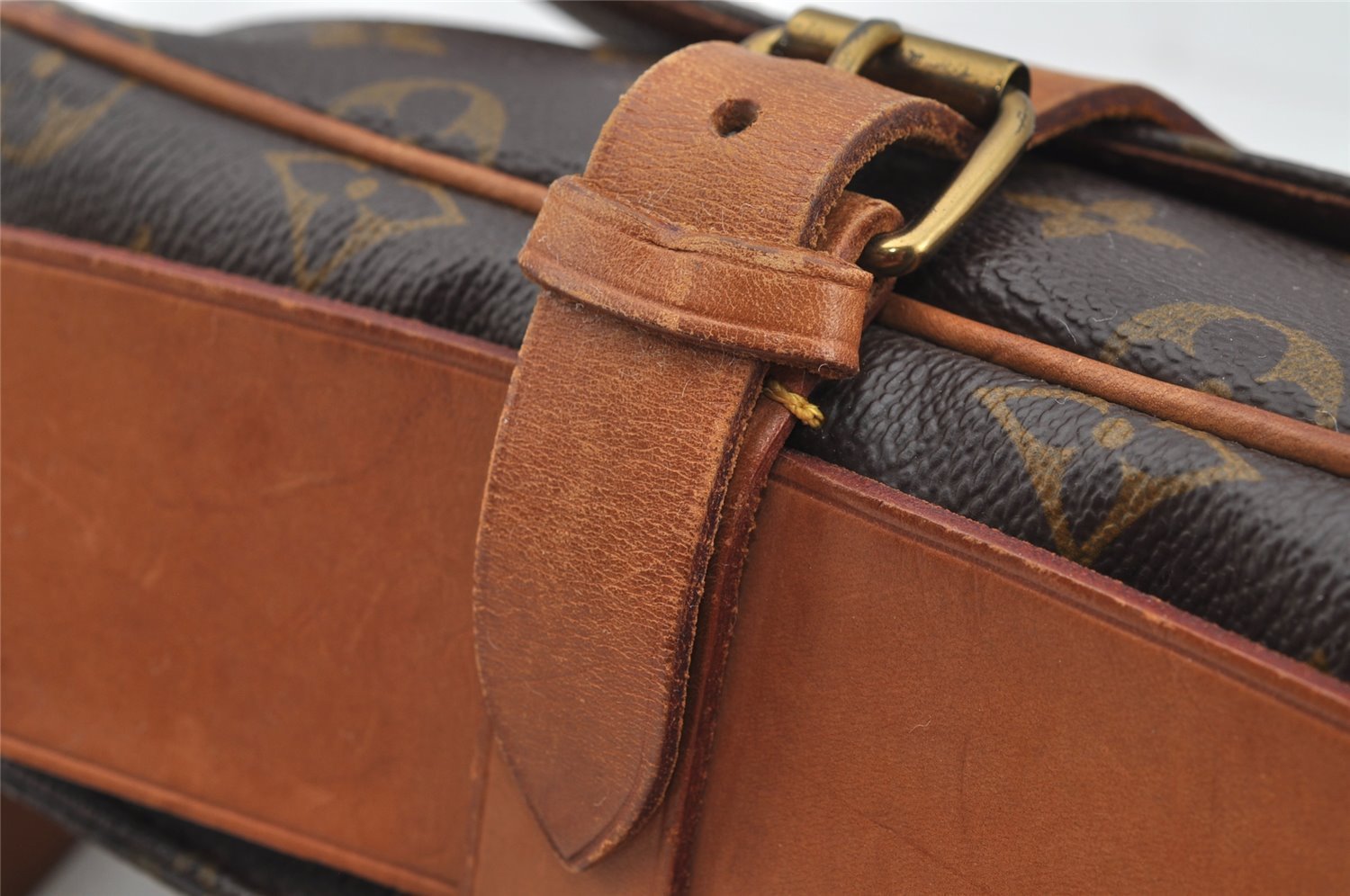 Authentic Louis Vuitton Monogram Cartouchiere MM M51253 Shoulder Bag Junk 4015I