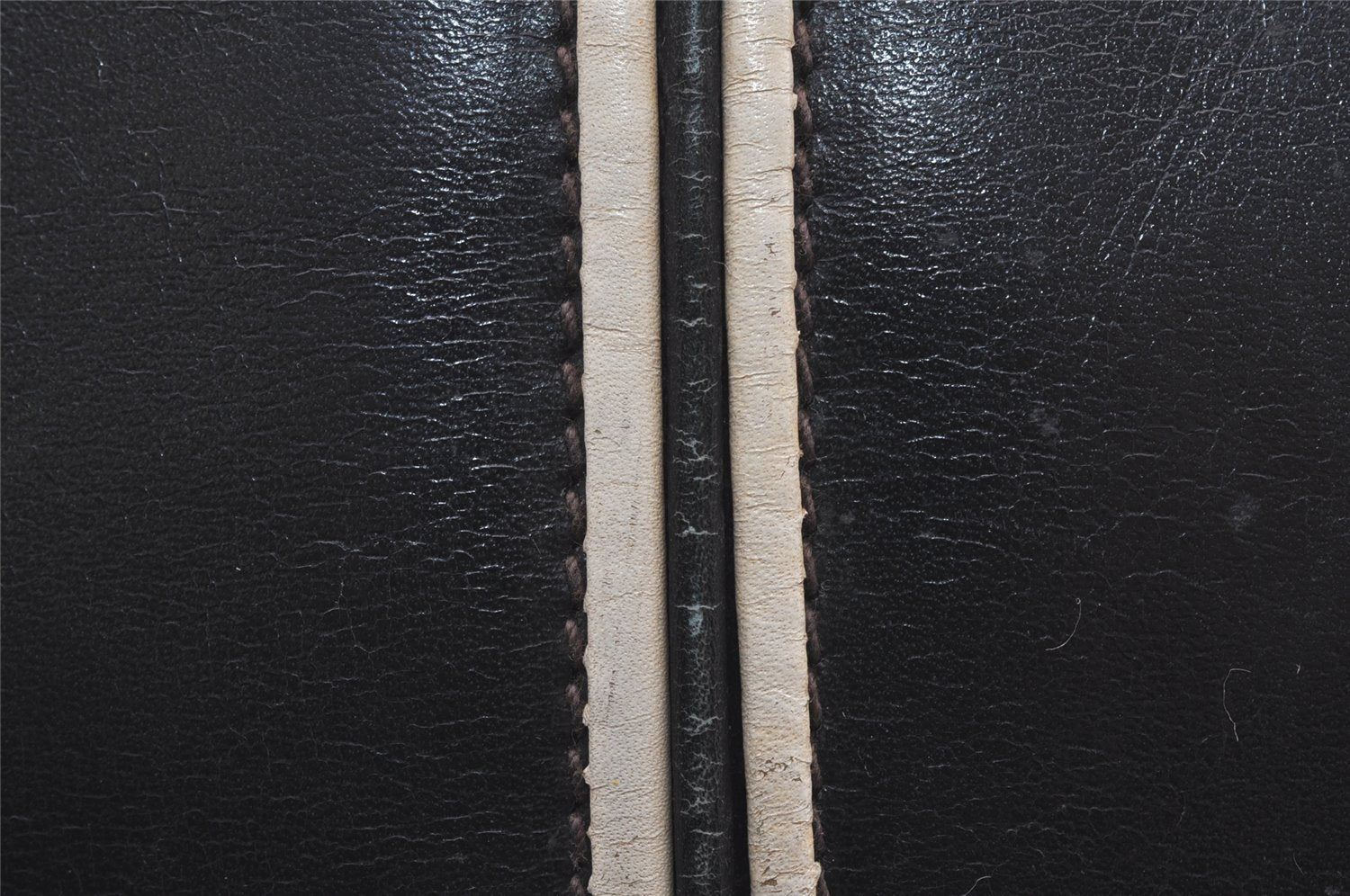 Authentic GUCCI Vintage Shoulder Cross Body Bag Purse Leather Black 4031I