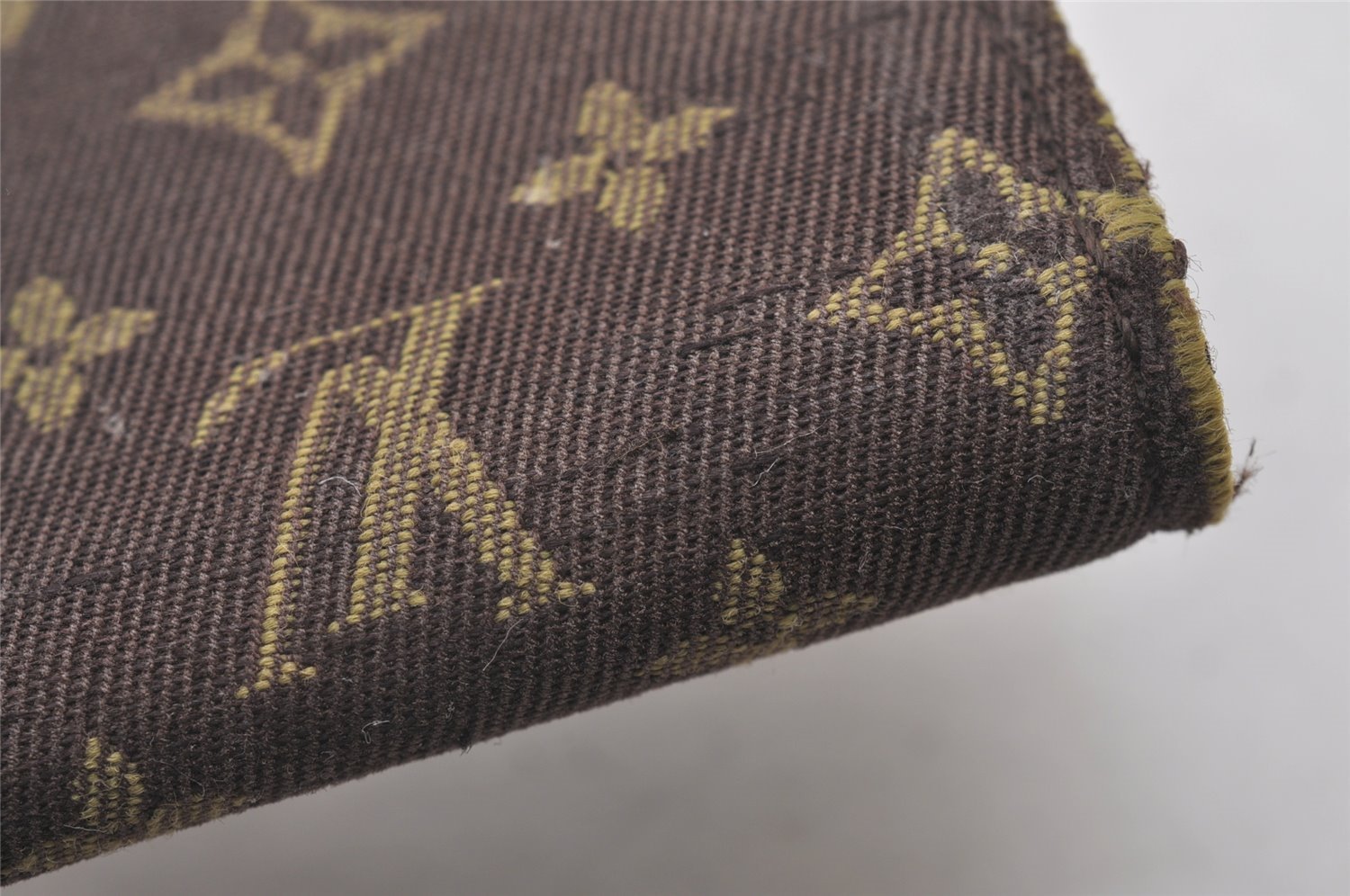 Authentic Louis Vuitton Monogram Mini Lin Multicles 4 Hooks Key Case Brown 4052I