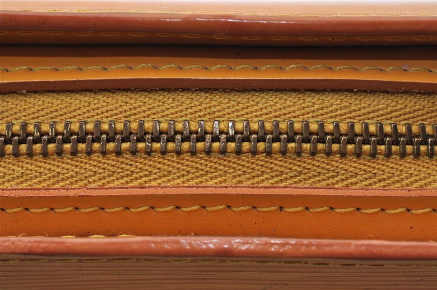 Authentic Louis Vuitton Epi Dauphine Cosmetic Pouch Yellow M48449 LV Junk 4054I