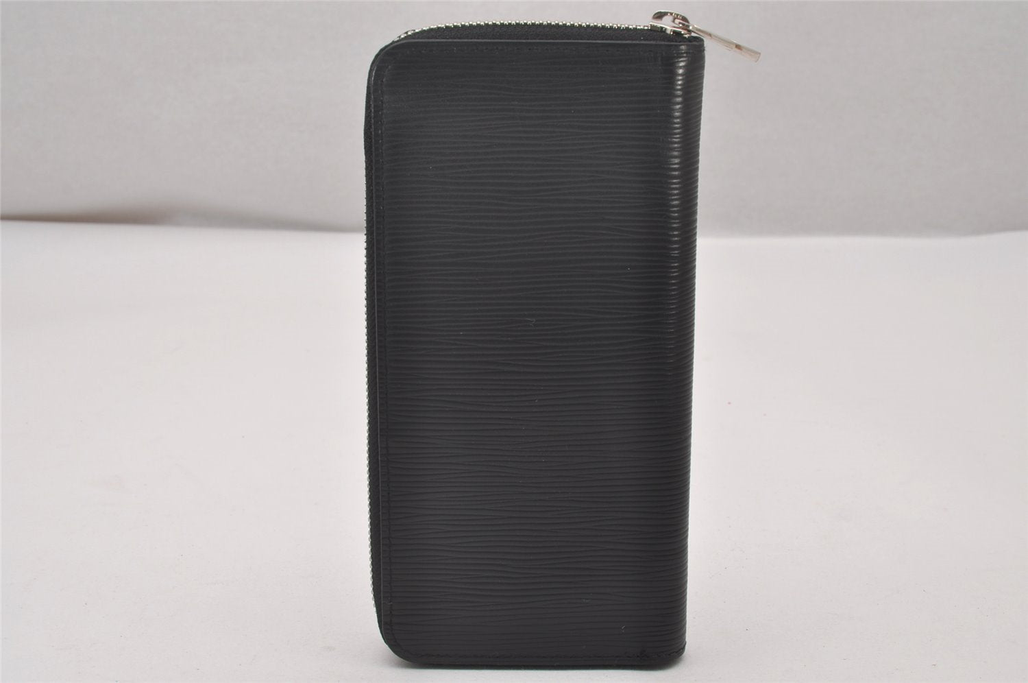 Authentic Louis Vuitton Epi Zippy Wallet Vertical Purse Black M60965 LV 4067I