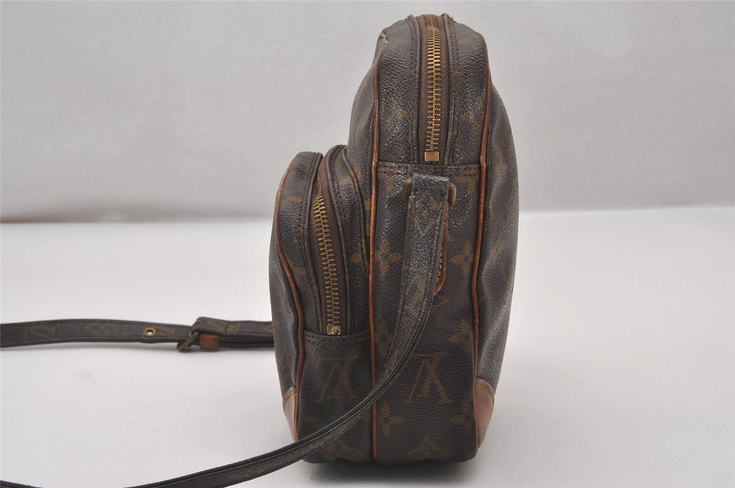 Authentic Louis Vuitton Monogram Amazone Shoulder Cross Body Bag M45236 LV 4071I