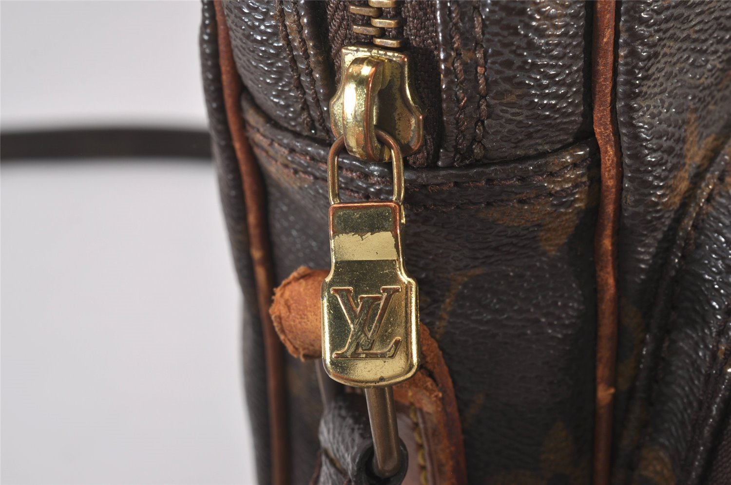 Authentic Louis Vuitton Monogram Amazone Shoulder Cross Body Bag M45236 LV 4071I