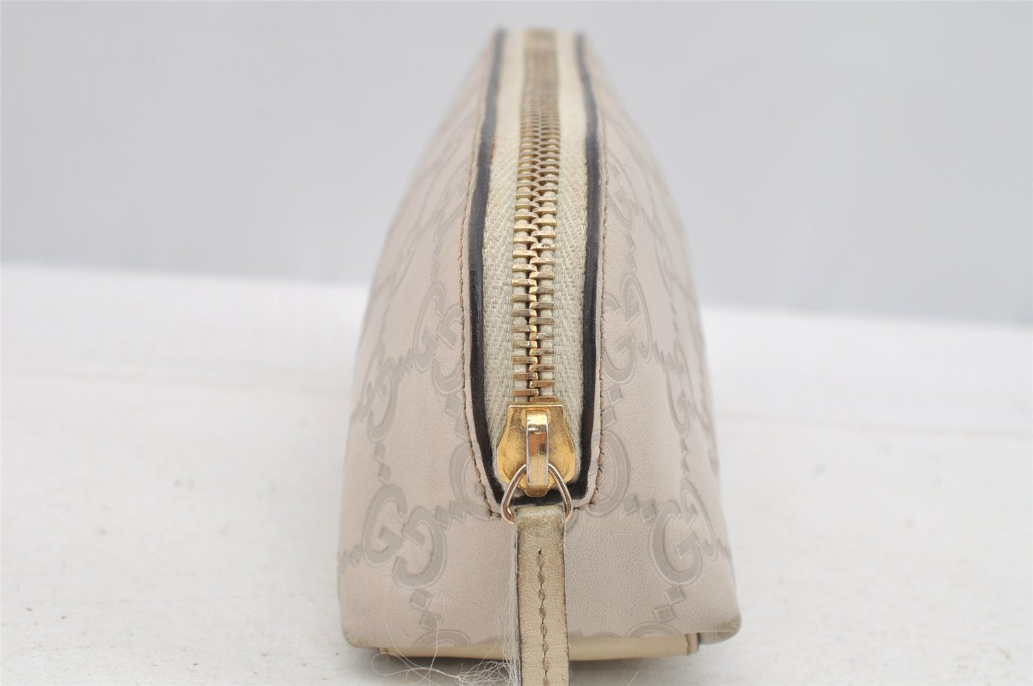 Authentic GUCCI Vintage Guccissima GG Leather Pouch Purse 141811 White 4076I