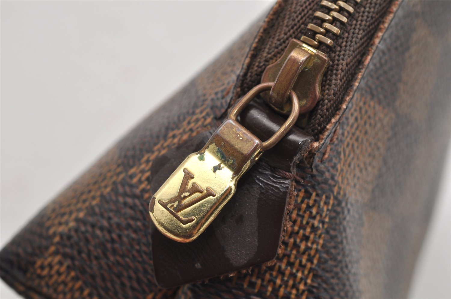 Authentic Louis Vuitton Damier Pochette Cosmetic PM Pouch N47516 LV 4085I