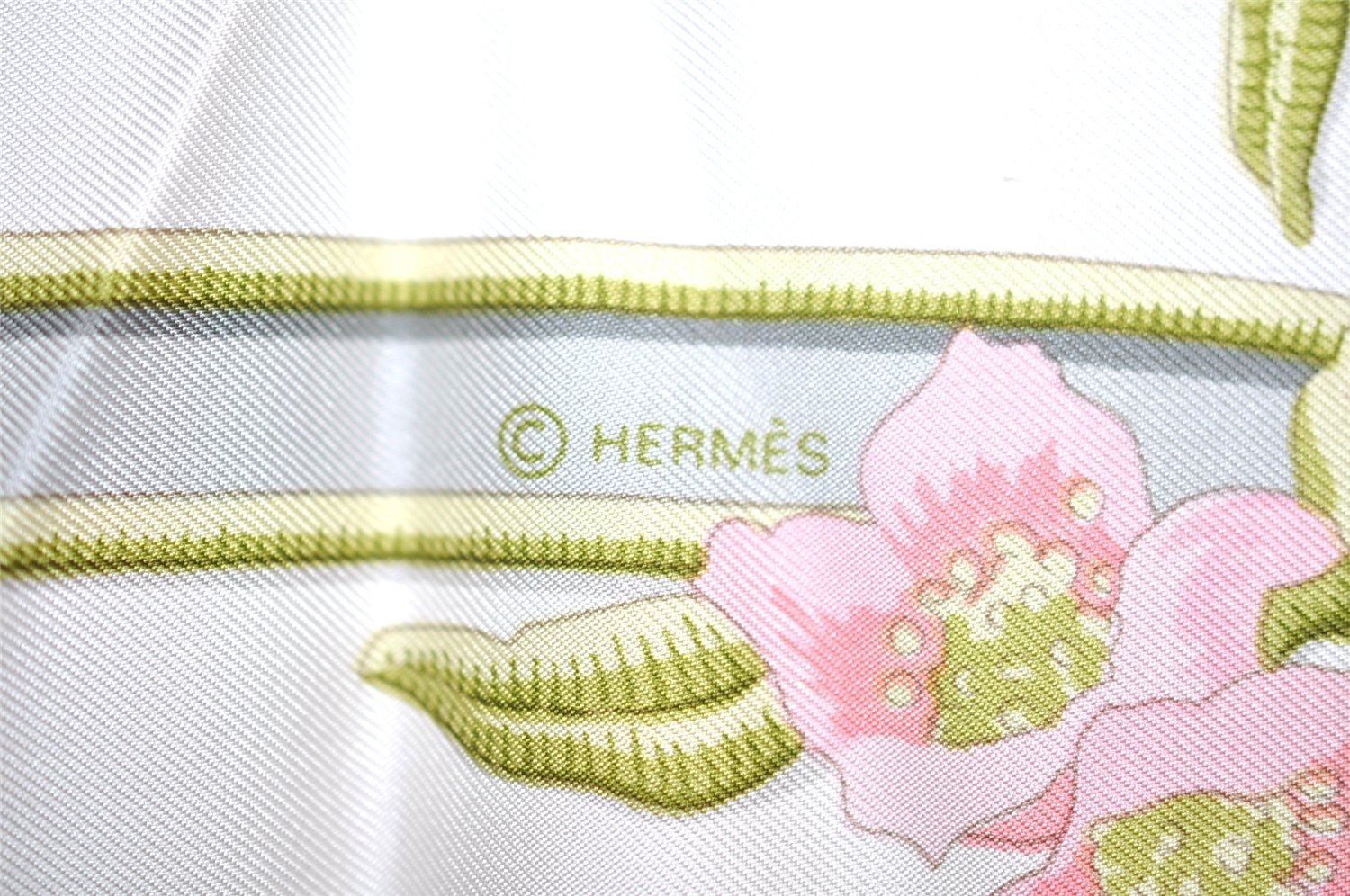 Authentic HERMES Carre 90 Scarf 