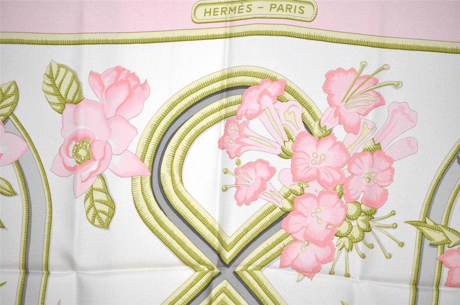 Authentic HERMES Carre 90 Scarf 