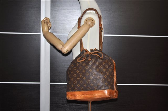 Authentic Louis Vuitton Monogram Noe Shoulder Drawstring Bag M42224 LV 4121F