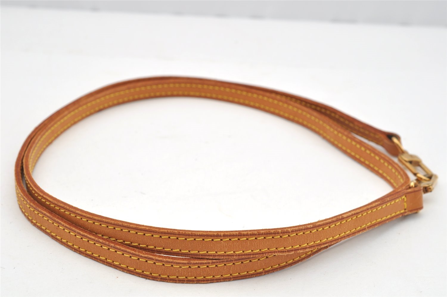 Authentic Louis Vuitton Leather Shoulder Strap Beige 47.2