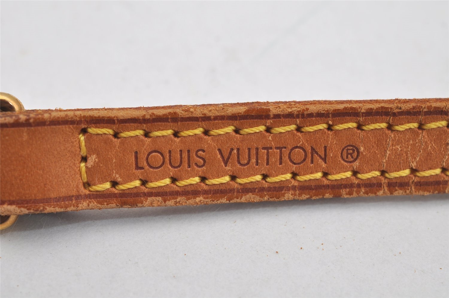 Authentic Louis Vuitton Leather Shoulder Strap Beige 47.2