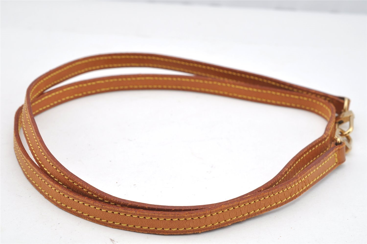 Authentic Louis Vuitton Leather Shoulder Strap Beige 46.9