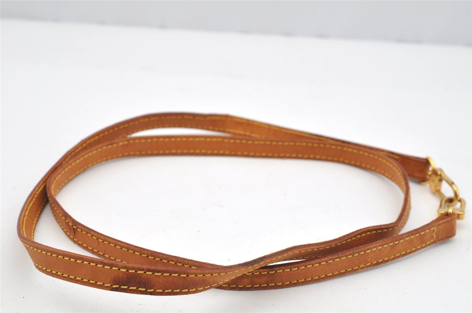 Authentic Louis Vuitton Leather Shoulder Strap Beige 44.9