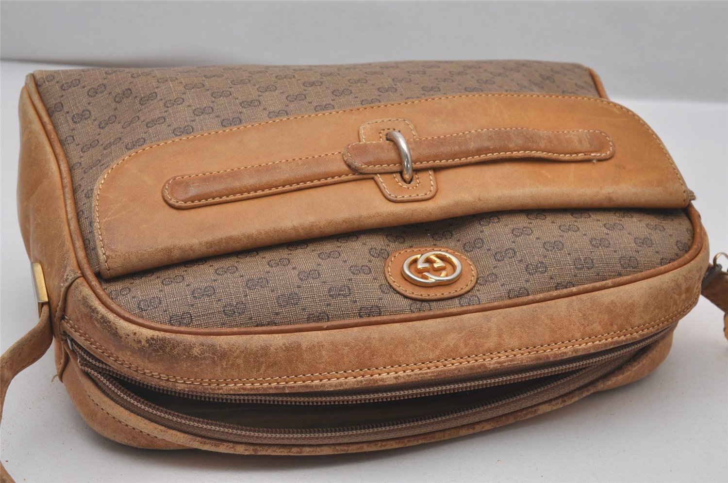 Authentic GUCCI Micro GG PVC Leather Shoulder Cross Body Bag Brown Junk 4145I