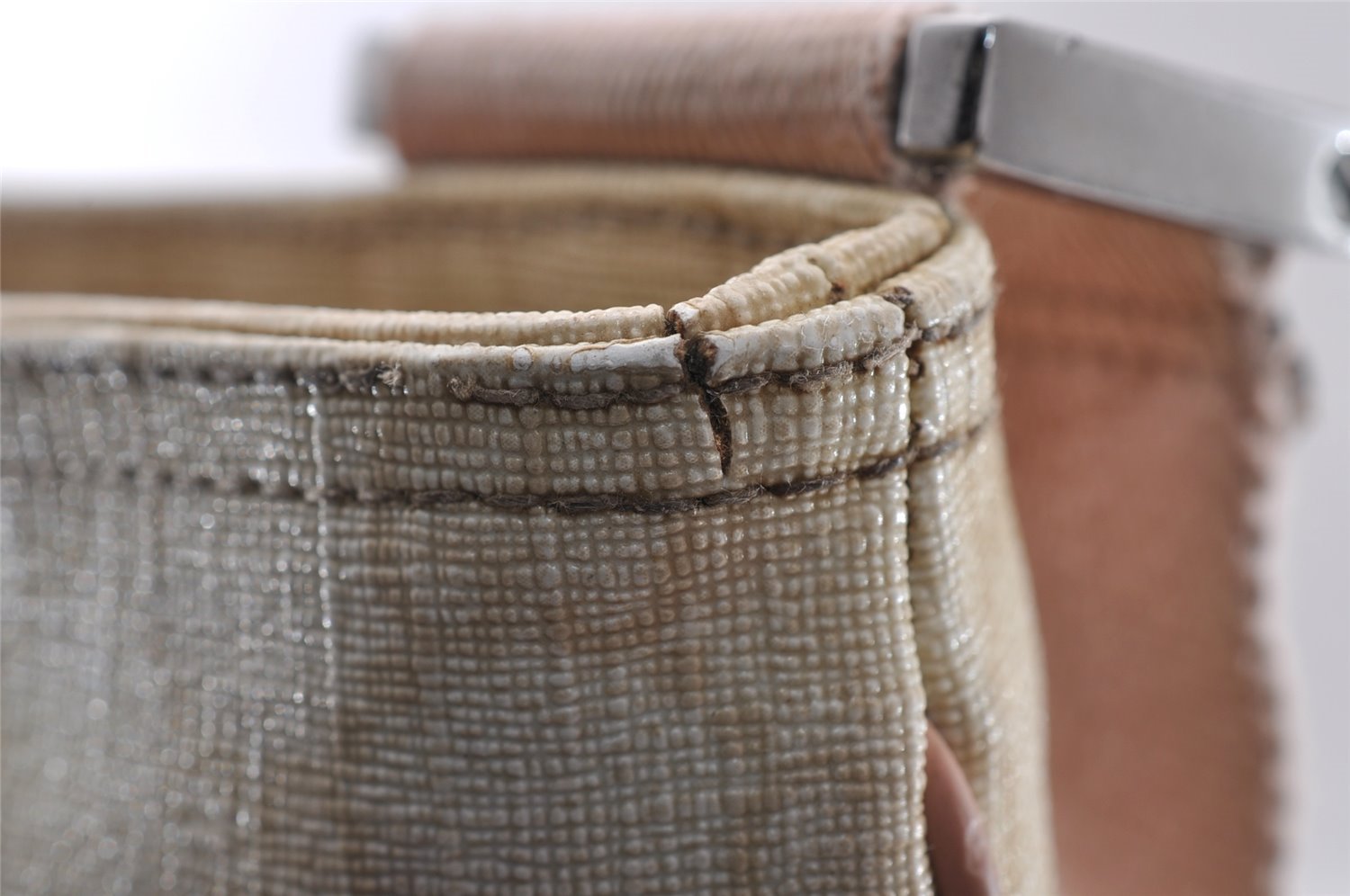 Authentic GUCCI Joy Line Shoulder Cross Bag GG PVC Leather 189816 White 4147I