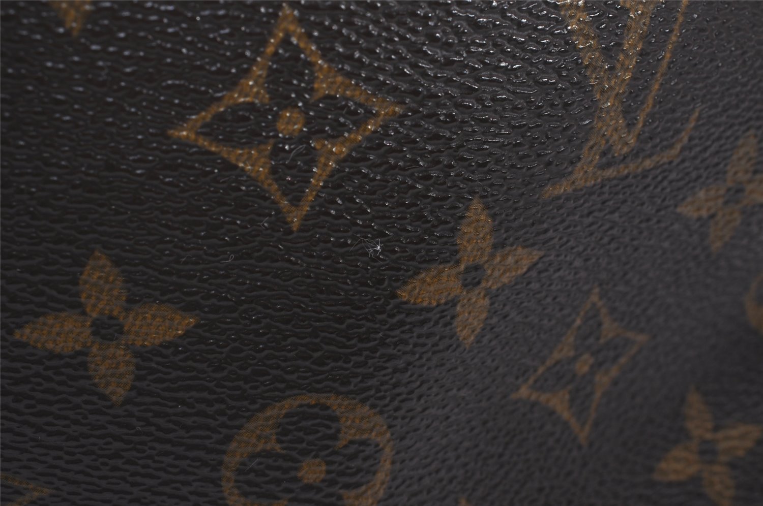 Authentic Louis Vuitton Monogram Batignolles Vertical Tote Bag M51153 LV 4162I