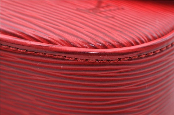 Auth LOUIS VUITTON Epi Saint Cloud PM Shoulder Cross Body Bag M52217 Red 4163C