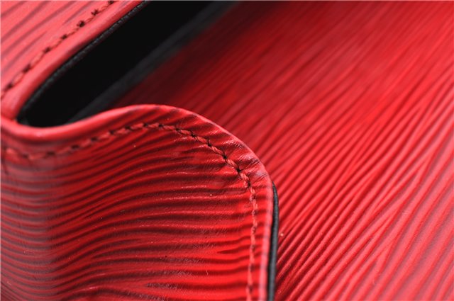 Auth LOUIS VUITTON Epi Saint Cloud PM Shoulder Cross Body Bag M52217 Red 4163C