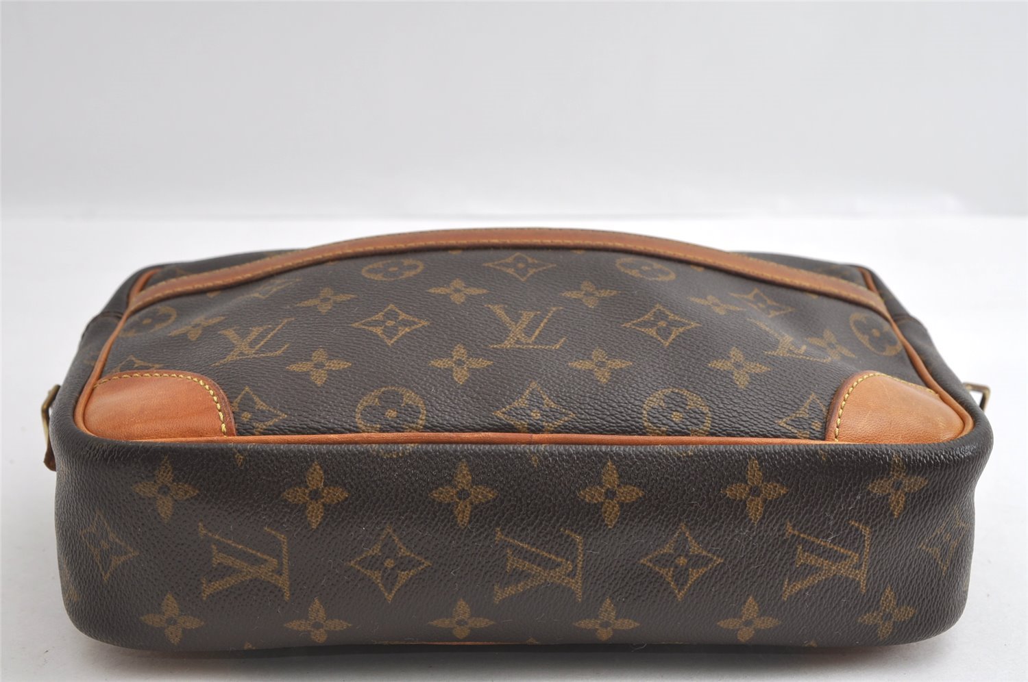 Authentic Louis Vuitton Monogram Trocadero 27 Shoulder Bag M51274 Junk 4182I