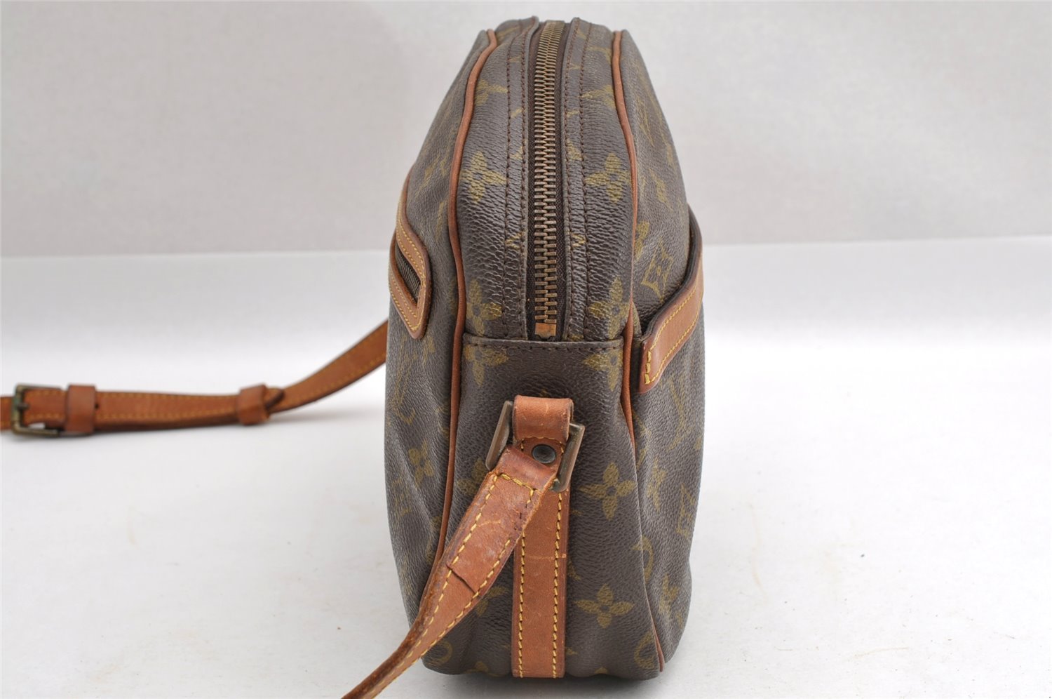 Authentic Louis Vuitton Monogram Senlis Shoulder Cross Bag Old Model LV 4183I