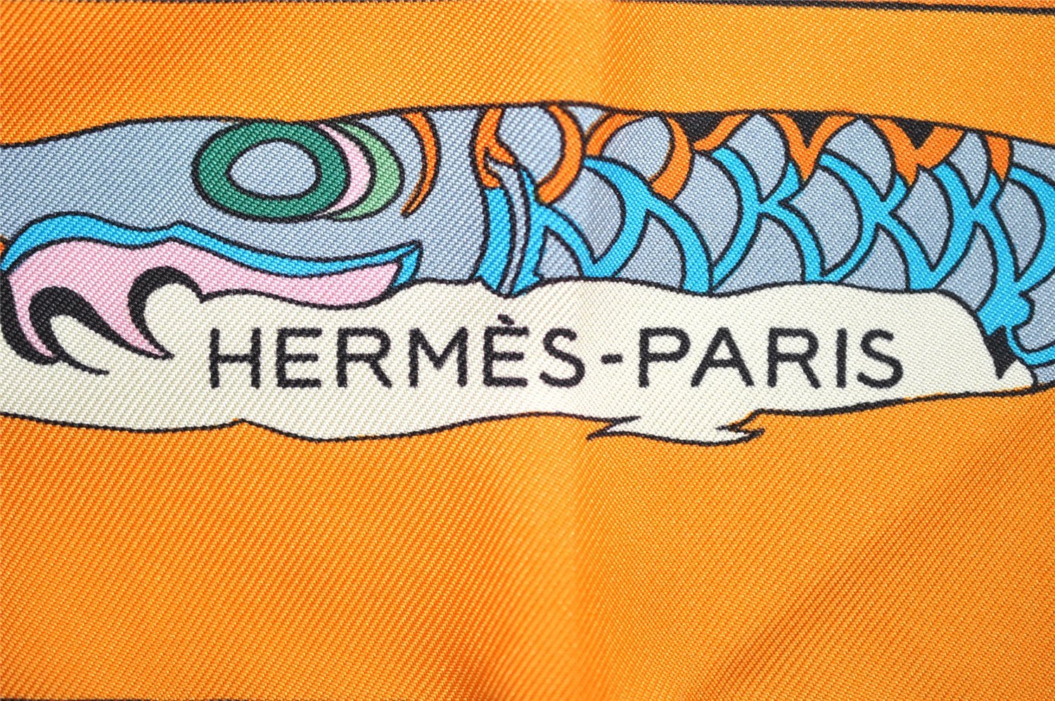 Authentic HERMES Carre 90 Scarf 