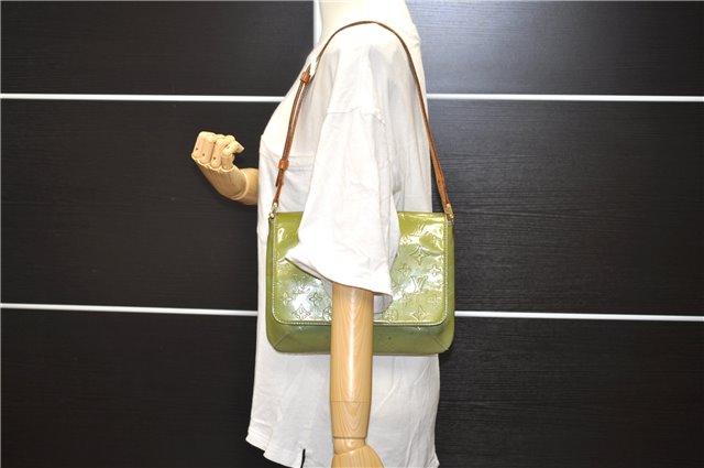Auth Louis Vuitton Vernis Thompson Street Shoulder Bag Green M91009 LV 4192D