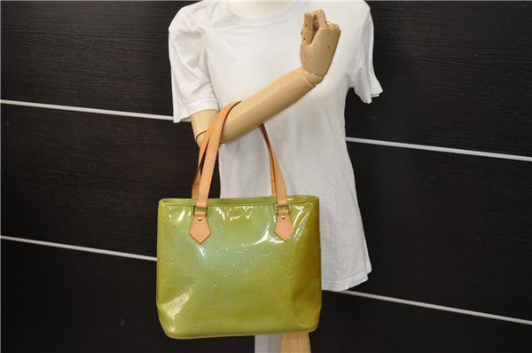 Authentic Louis Vuitton Vernis Houston Shoulder Bag M91005 Light Green LV 4194D