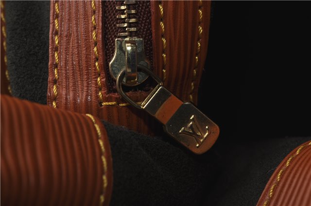 Authentic Louis Vuitton Epi Petit Noe Shoulder Bag Brown M44108 LV 4196D