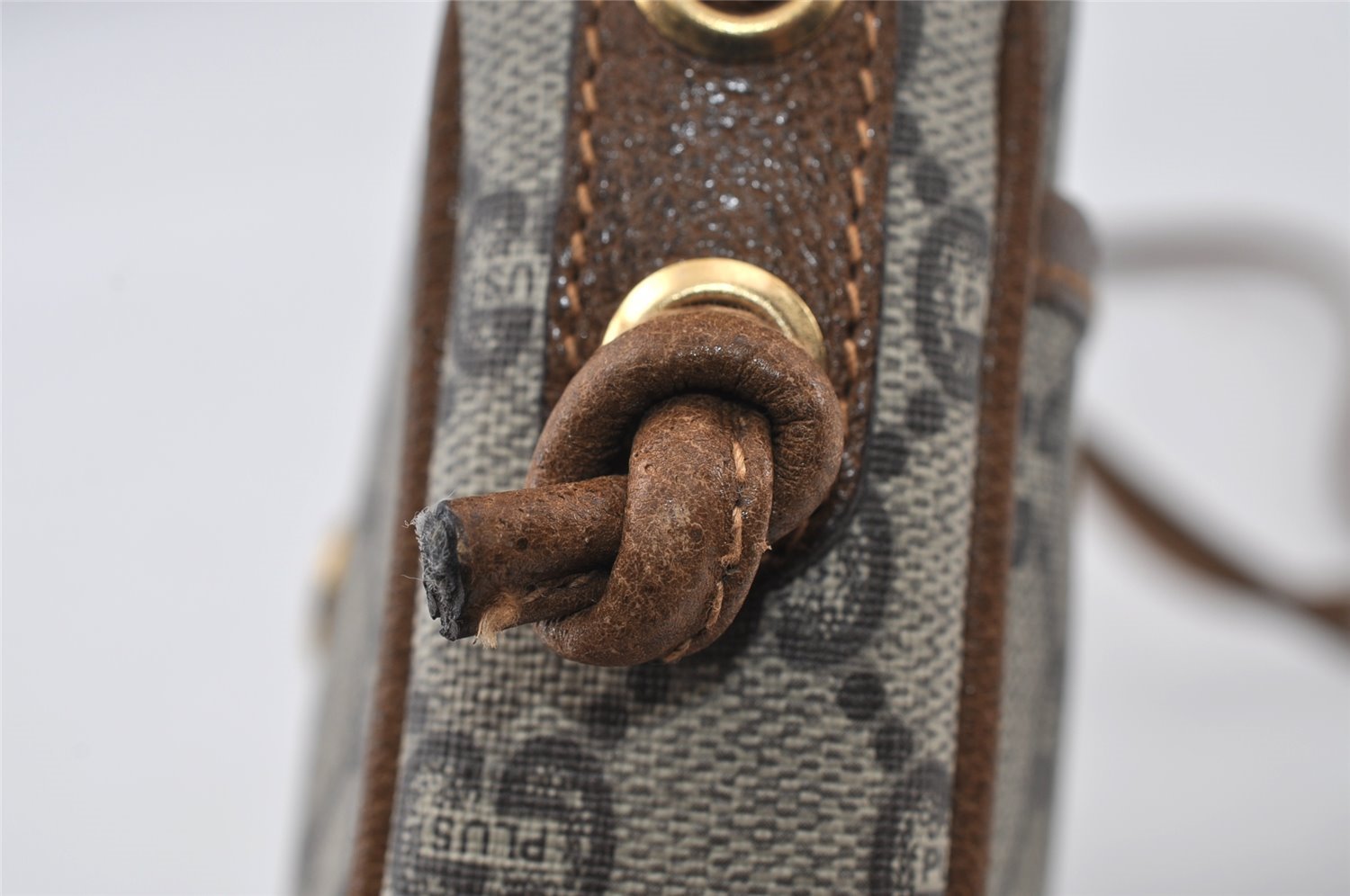 Authentic GUCCI GG Plus Shoulder Cross Body Bag Purse PVC Leather Brown 4202I