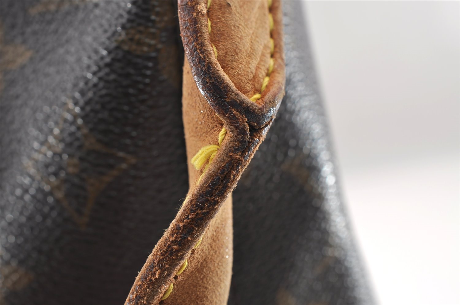 Authentic Louis Vuitton Monogram Looping GM Shoulder Bag M51145 LV 4208I