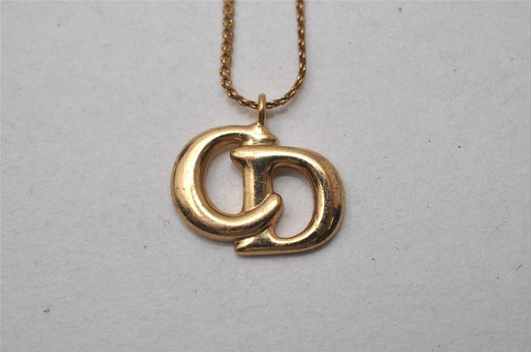 Authentic Christian Dior Gold Tone Chain Pendant Necklace CD 4221I