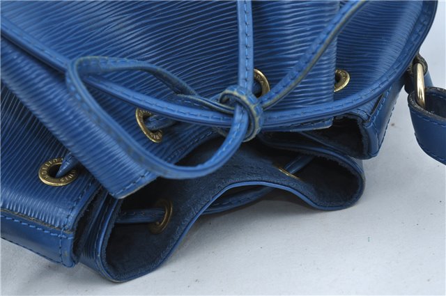 Authentic Louis Vuitton Epi Petit Noe Blue Shoulder Bag M44105 LV 4225D