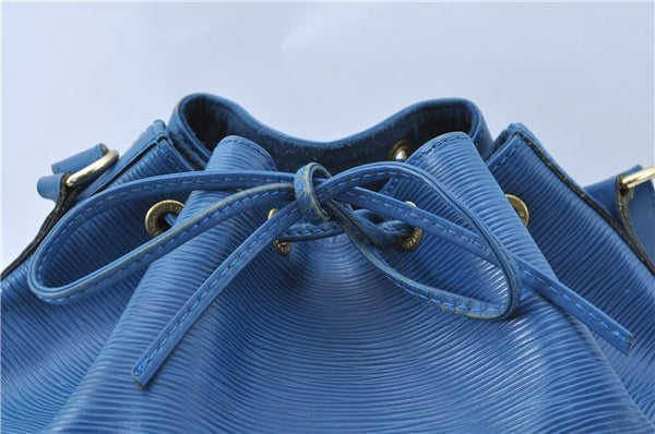 Authentic Louis Vuitton Epi Petit Noe Blue Shoulder Bag M44105 LV 4225D