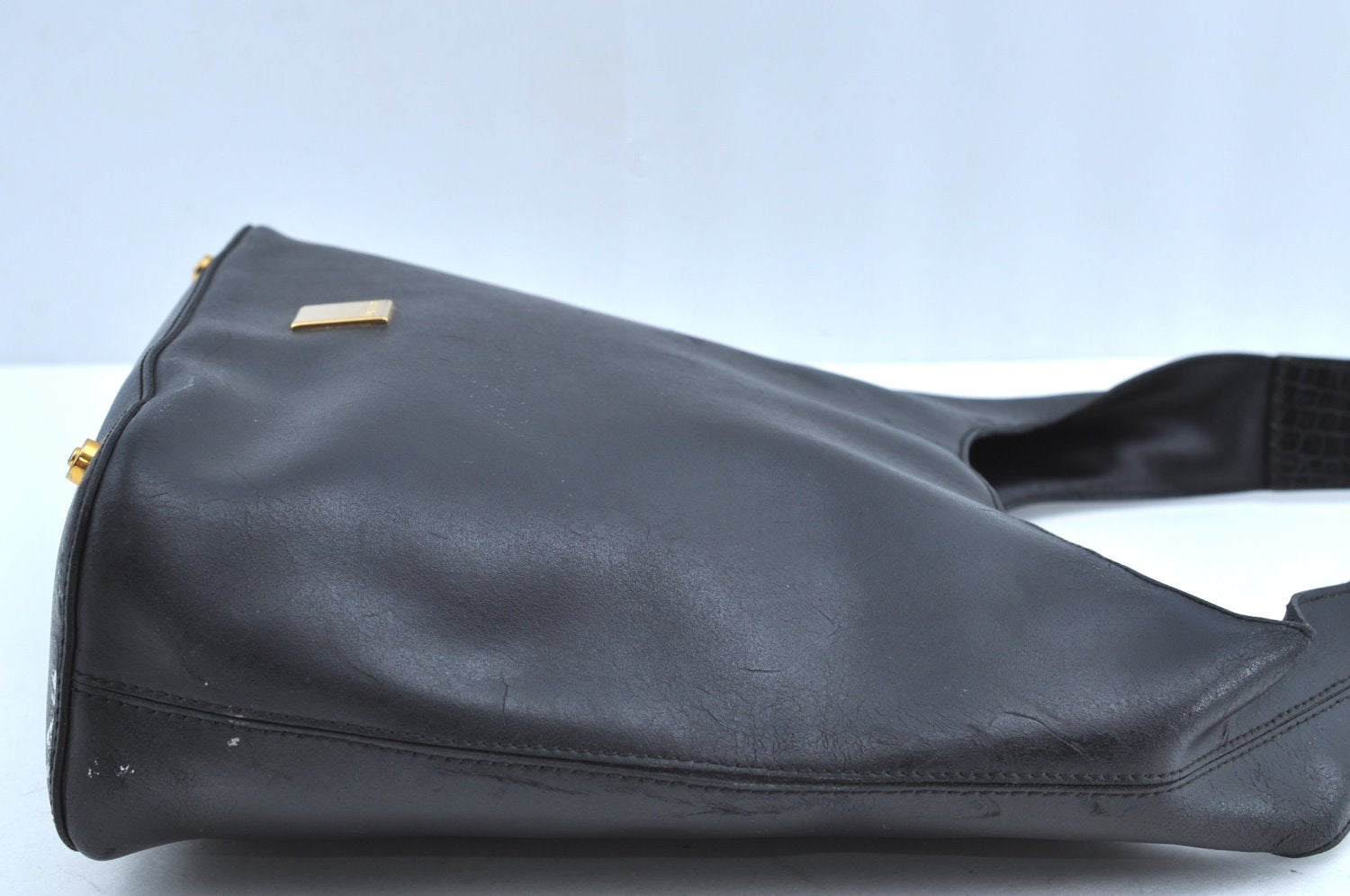 Authentic CELINE Vintage Shoulder Bag Purse Leather Black 4229H