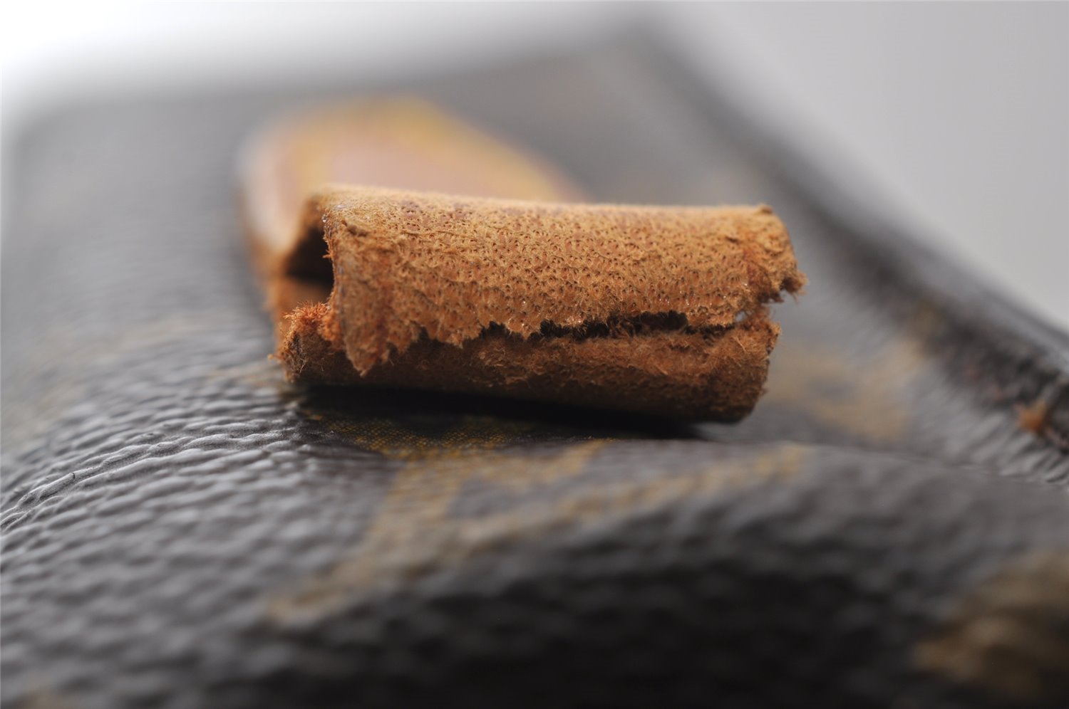 Authentic Louis Vuitton Monogram Saint Cloud GM M51242 Shoulder Bag Junk 4245I