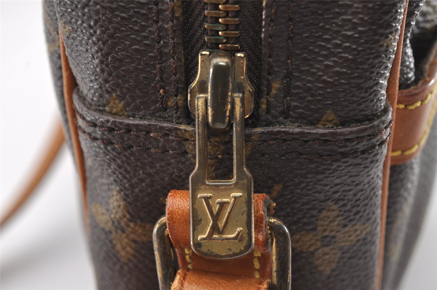 Authentic Louis Vuitton Monogram Trocadero 27 Shoulder Cross Bag M51274 LV 4261I