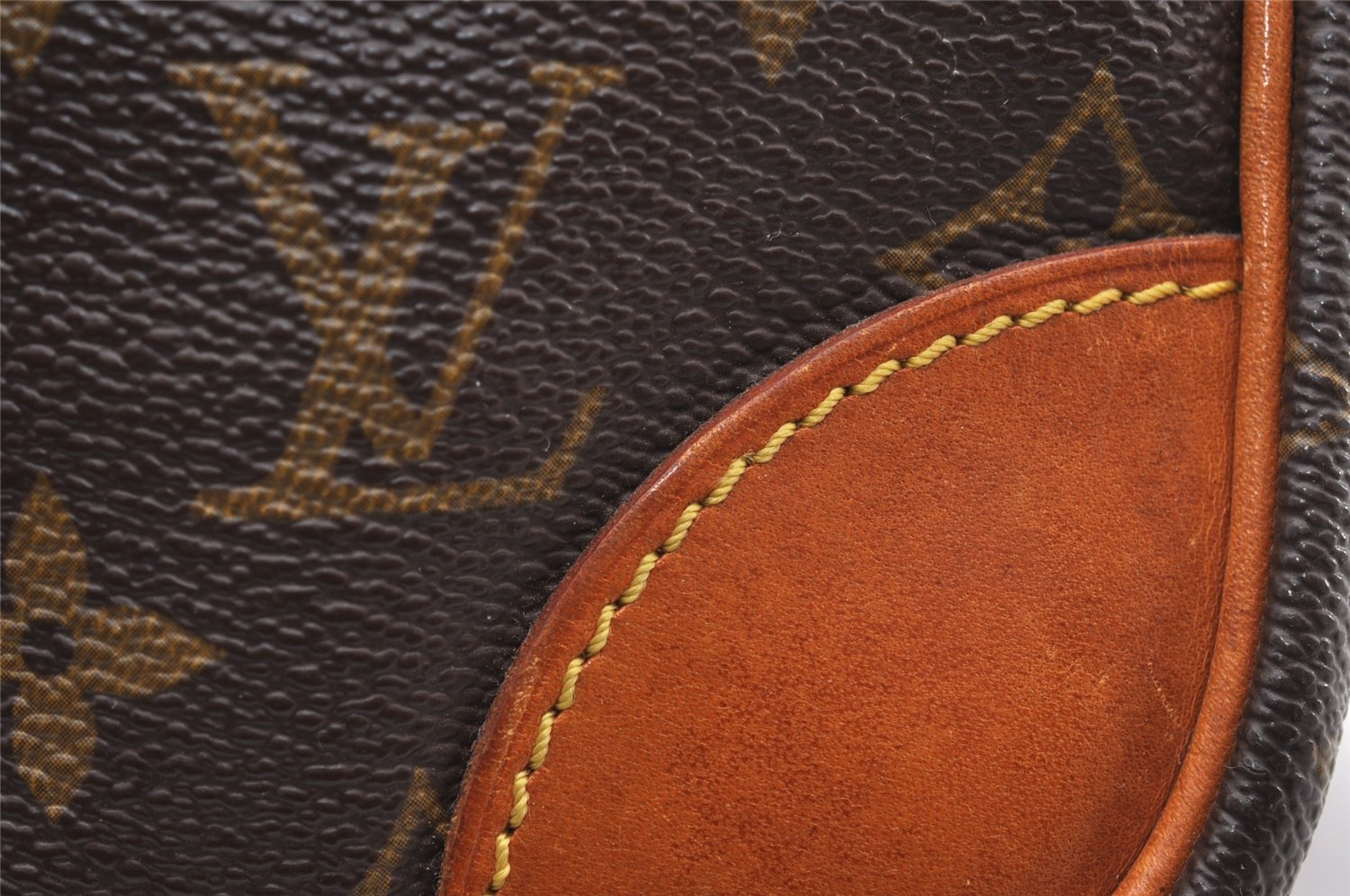 Authentic Louis Vuitton Monogram Trocadero 27 Shoulder Cross Bag M51274 LV 4261I