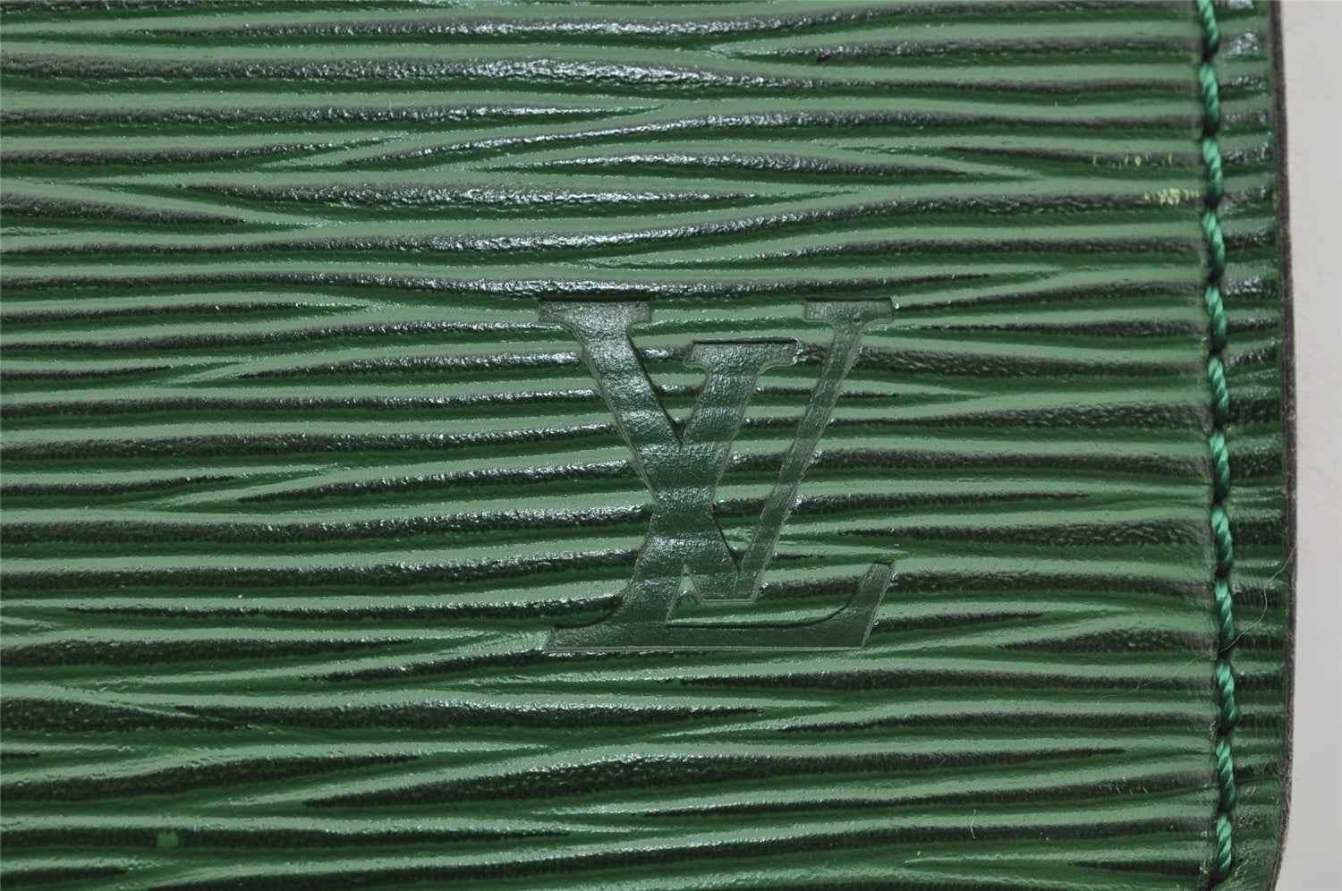 Authentic Louis Vuitton Epi Riviera Hand Bag Green M48184 LV 4278I