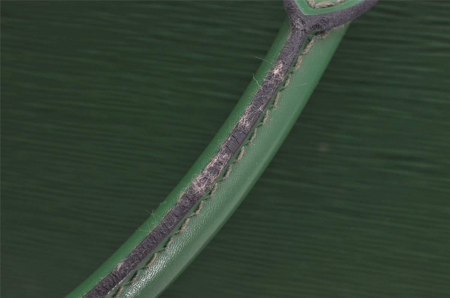 Authentic Louis Vuitton Epi Riviera Hand Bag Green M48184 LV 4278I