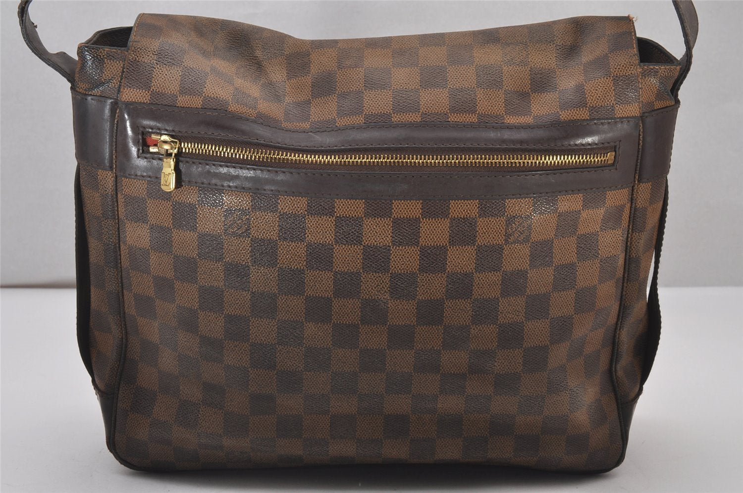 Authentic Louis Vuitton Damier Bastille Shoulder Cross Body Bag N45258 LV 4280I