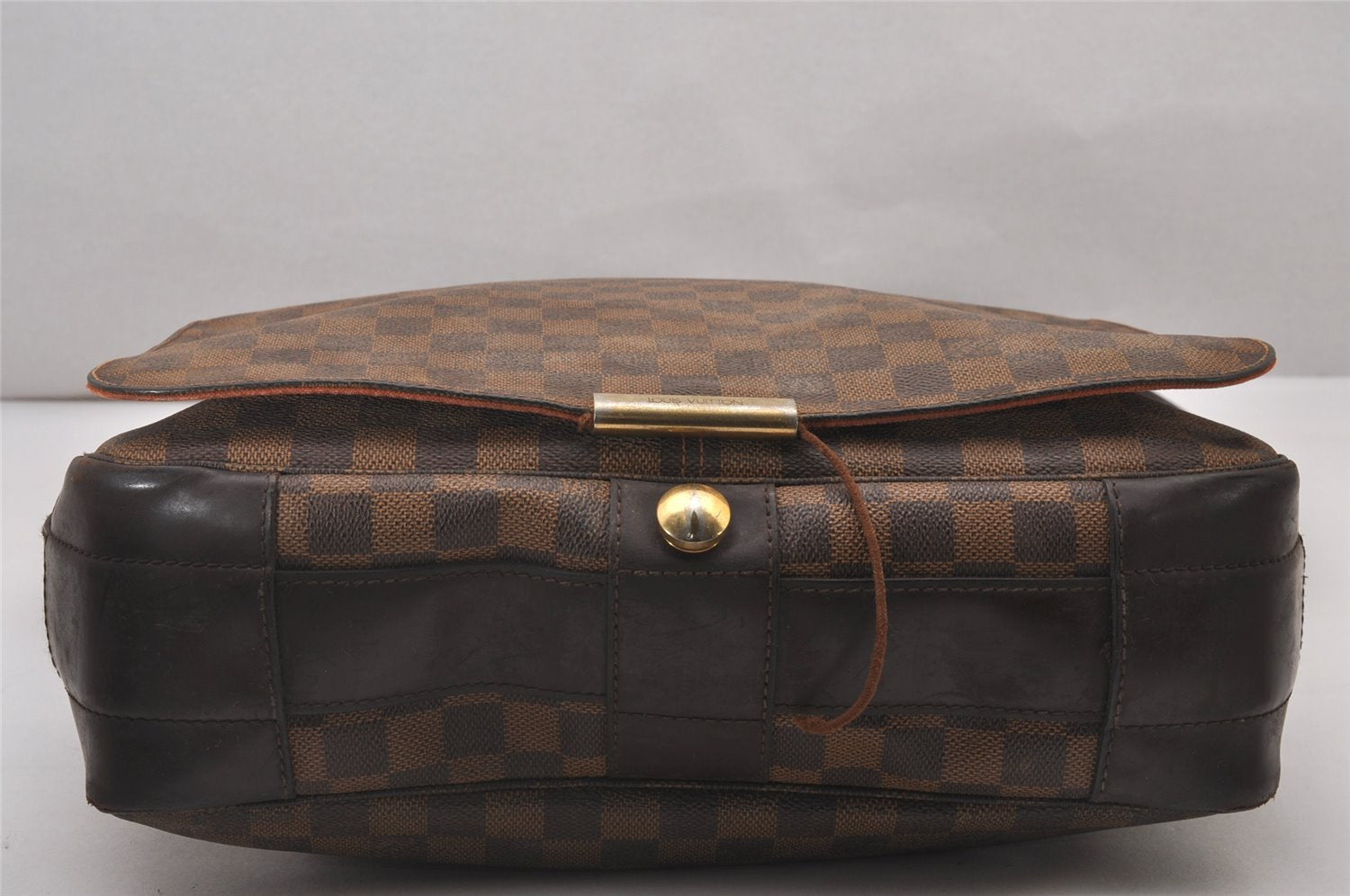 Authentic Louis Vuitton Damier Bastille Shoulder Cross Body Bag N45258 LV 4280I