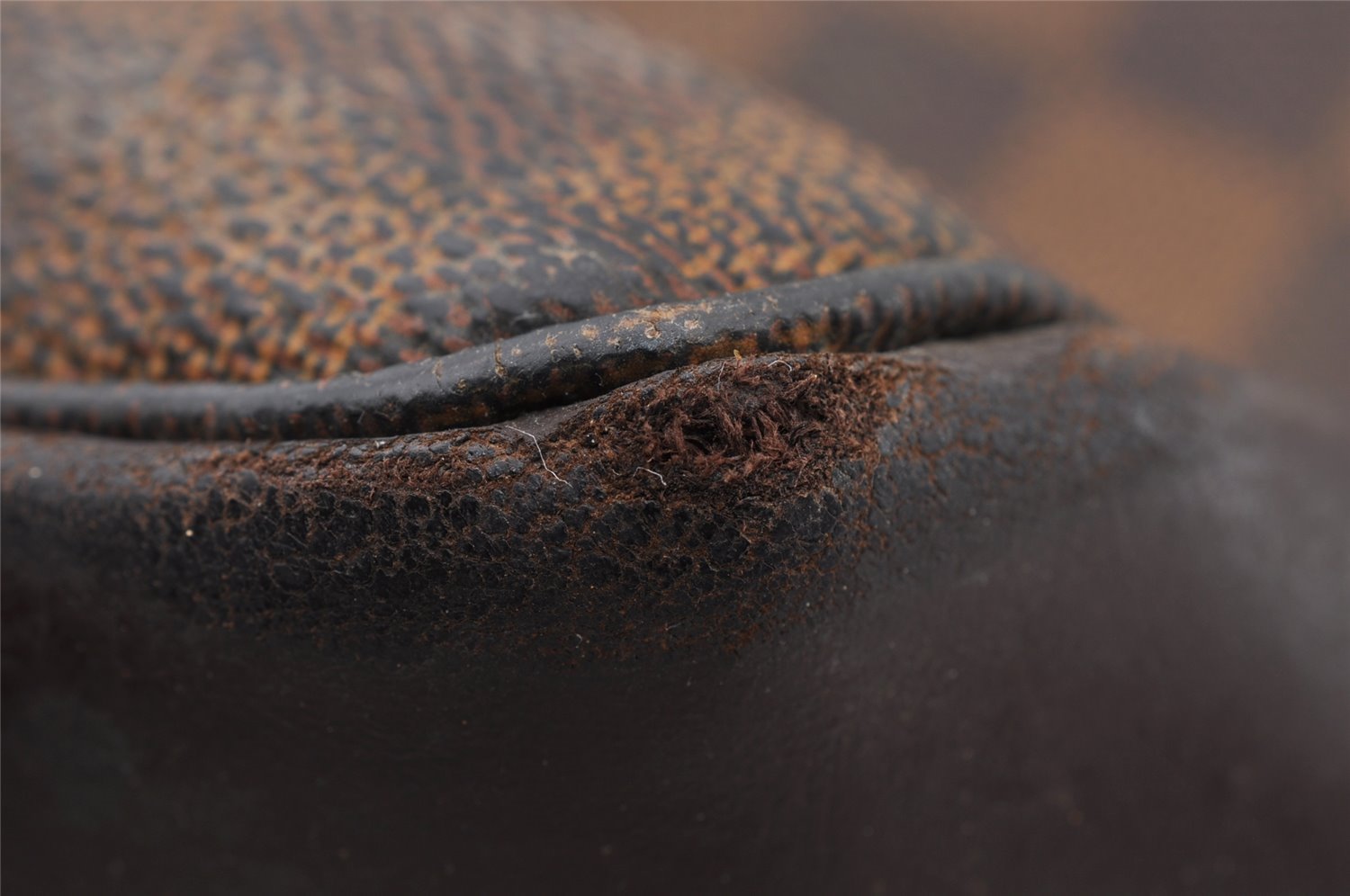 Authentic Louis Vuitton Damier Bastille Shoulder Cross Body Bag N45258 LV 4280I