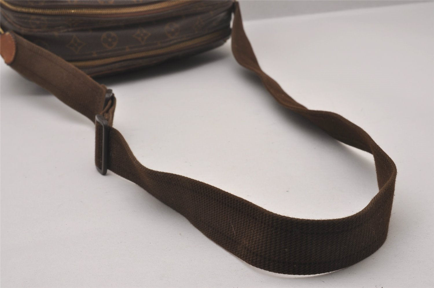 Authentic Louis Vuitton Monogram Reporter PM Shoulder Cross Bag M45254 LV 4282I