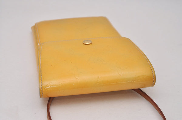 Auth Louis Vuitton Vernis Walker Shoulder Cross Wallet Yellow M91031 LV 4285I